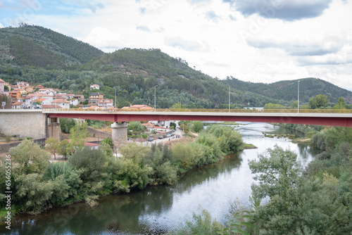 Paisagem da região de Penacova, distrito de Coimbra, Portugal