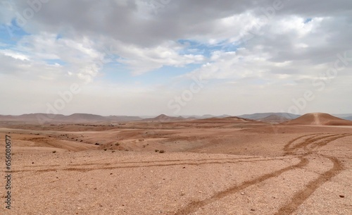 désert d'Agafay au Maroc près de Marrakech