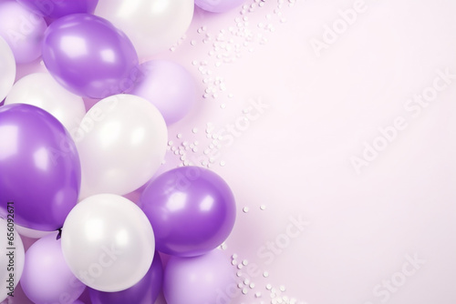 lilane violete und weiße Ballons mit Platz für Text. Querformat. Generative Ai.