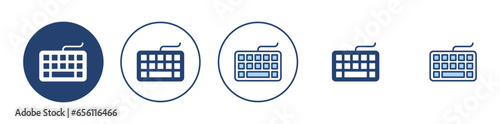 Keyboard icon vector. keyboard sign and symbol