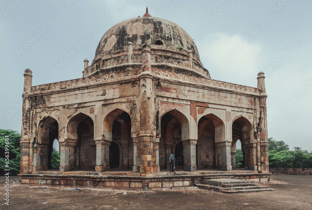 Bhool Bhulaiya this octagonal tomb was built on the orders of Akbar for Adham Khan. Mehrauli, Delhi.