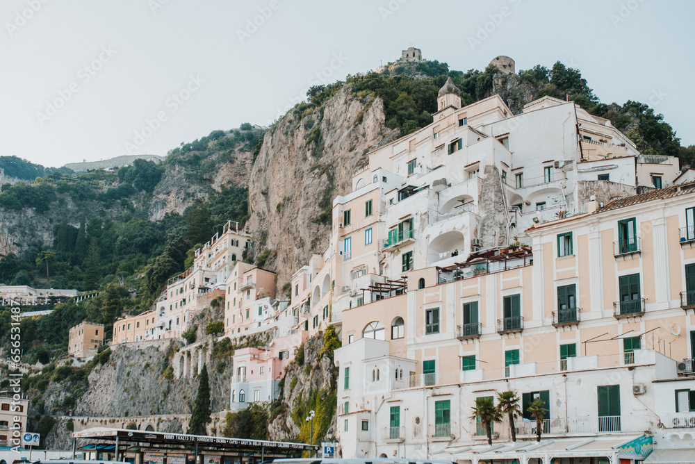 Amalfi, Włochy, IT, Italia, wybrzeże, brzeg, woda, morze, fale, morski, wybrzeze, italia, podróż, miasteczko, krajobraz, port, lato, amalfi, europa, tourismus - obrazy, fototapety, plakaty 