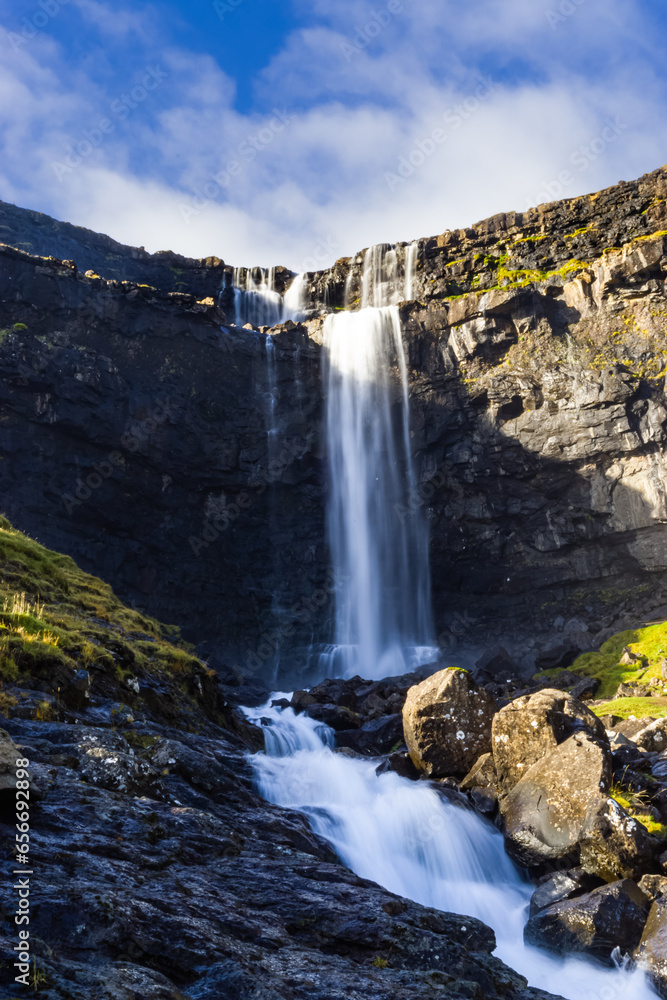 Obraz premium waterfall in Faroe