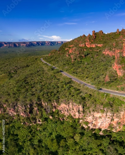 Vista aérea Portão do Inferno em Chapada dos Guimarães, Mato Grosso, Brasil, América do Sul