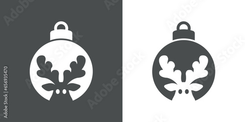 Tiempo de Navidad. Logo con silueta de bola de navidad con cabeza de reno Rudolph asomado para su uso en invitaciones y felicitaciones