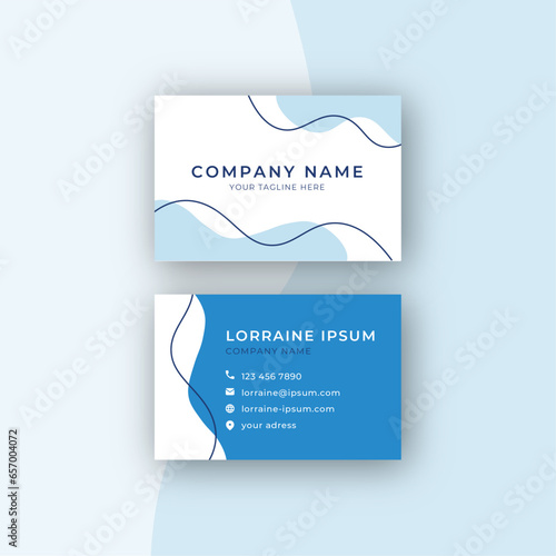Carte de visite moderne et minimaliste. Carte de visite  vectorielle, professionnelle, élégante, arrière-plan en vague bleu et blanche. Peinture, ronde, sobre, artisanat, nuances de bleu