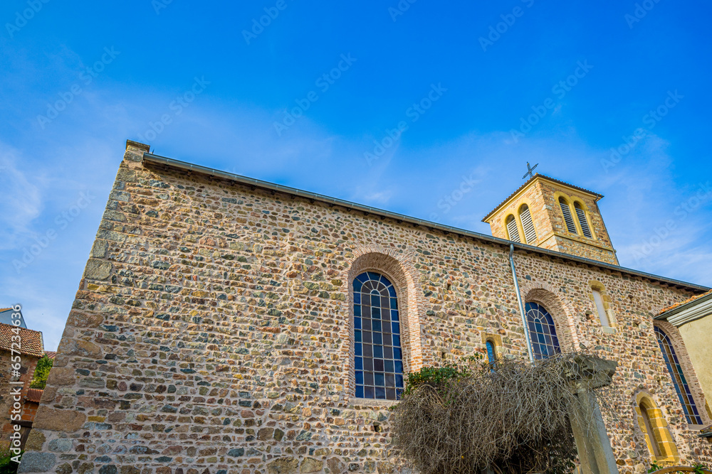 Fototapeta premium L' église Saint-Maurice à Saint-Jean-Saint-Maurice-sur-Loire