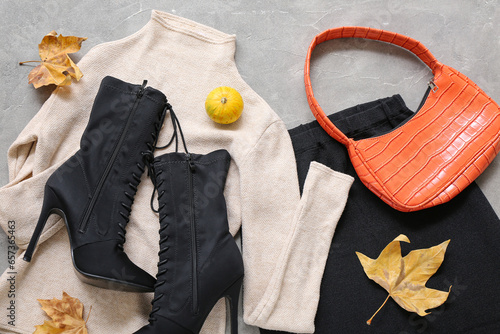 Autumn fashion flat lay wit...