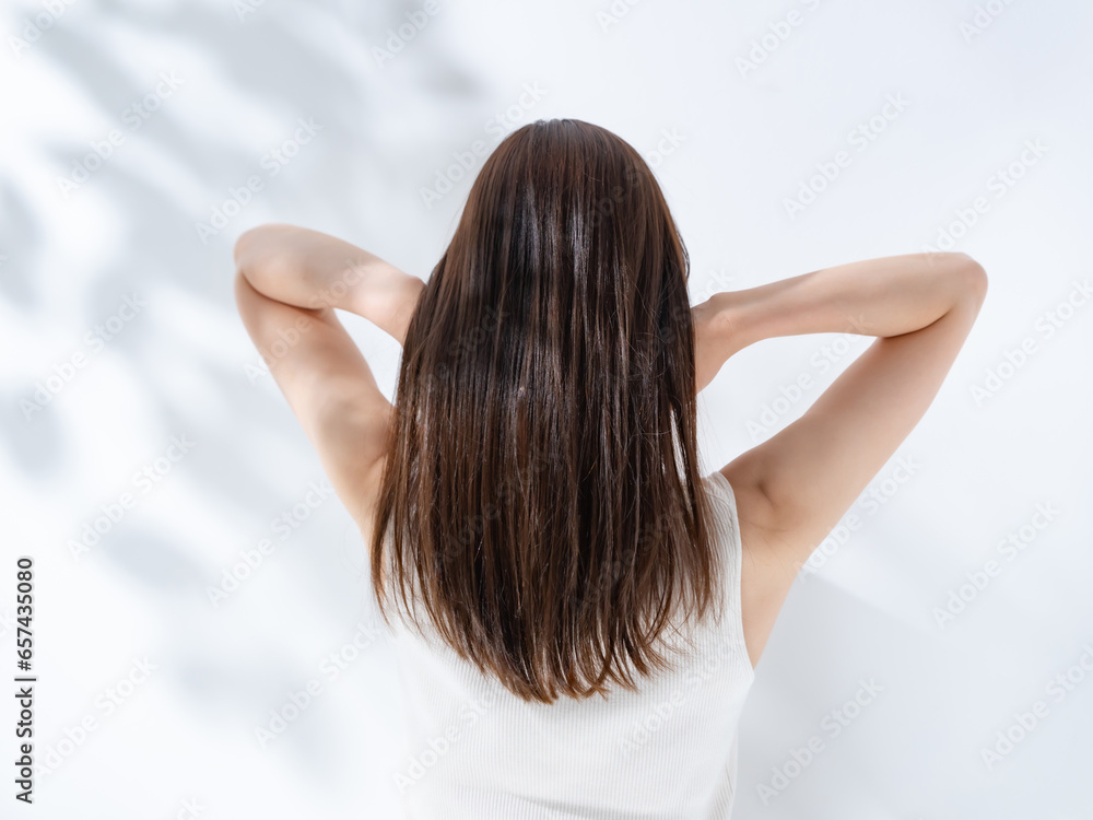 Fototapeta premium 髪の長い女性