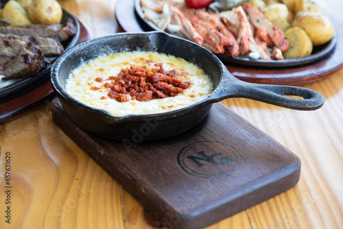 queso flameado