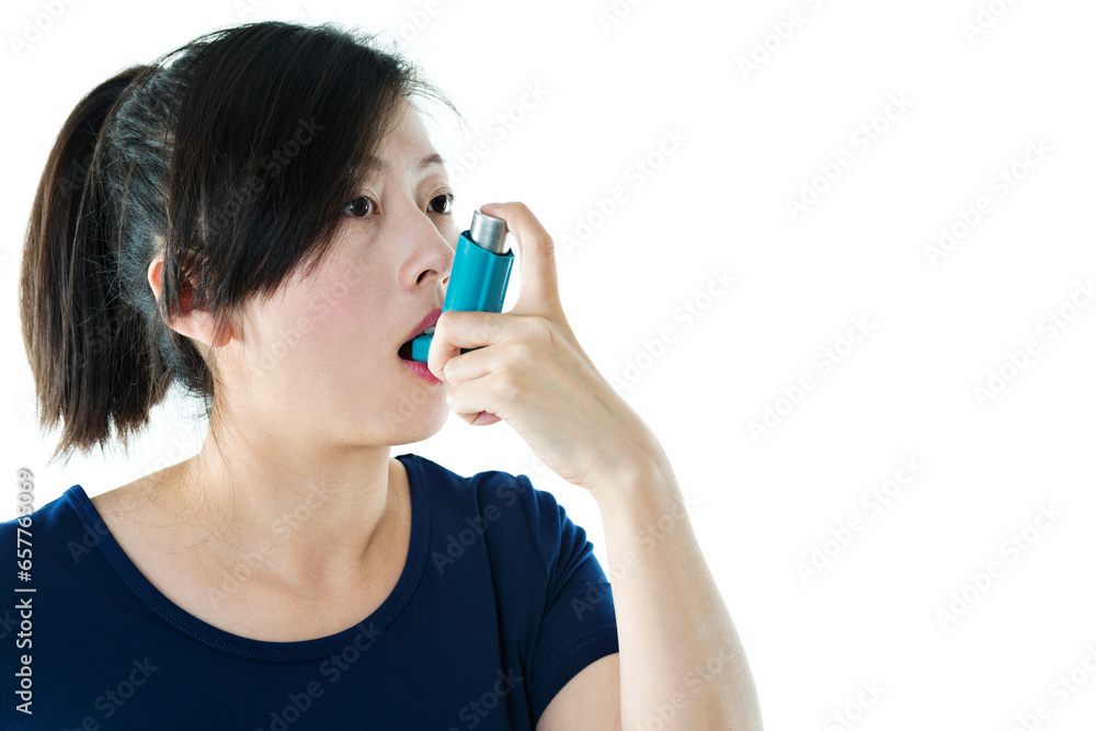 Young asian woman using asthma inhaler isolated on white background - obrazy, fototapety, plakaty 