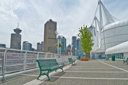 Wallpaper Mural Canada Place, a tourist place par excellence where tourists from all over the world come to enjoy the summer climate. vancouver bc canada Torontodigital.ca