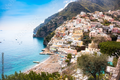 Fototapeta Naklejka Na Ścianę i Meble -  Positano town on Amalfi coast in Italy