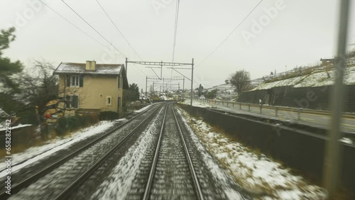 Eisenbahnfahrt am Genfersee 2 photo