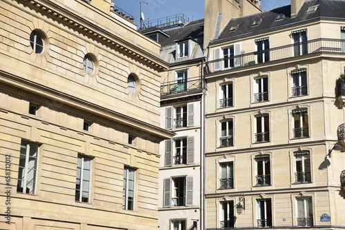 Immeubles parisiens. France