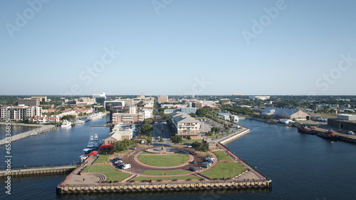 Canvastavla Plaza de Luna Pensacola Florida September 30 2023