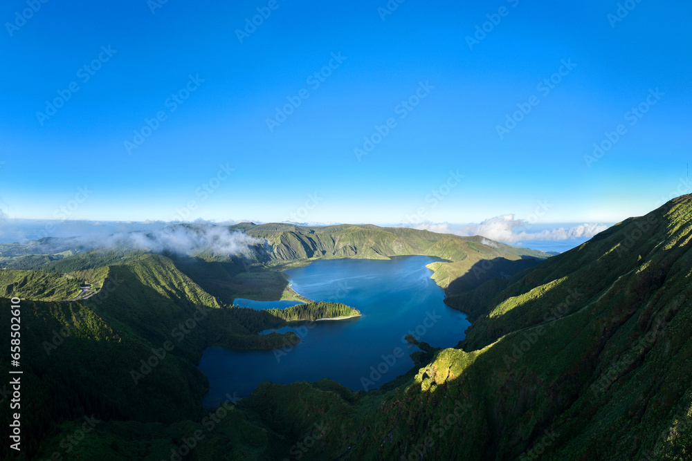 Obraz premium Lagoa do Fogo - Portugal