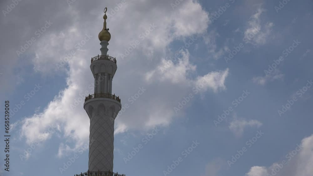 Minaret of the Sheikh Zayed Grand Mosque in Abu Dhabi Minaret of the Sheikh Zayed Grand Mosque in Abu Dhabi