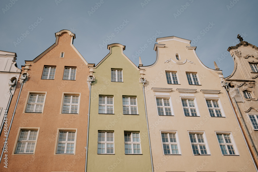 Wunderschöne Altstadt Danzig / Gdansk in Polen. Danzig und seine bunten Häuser im Herbst. Polen 8