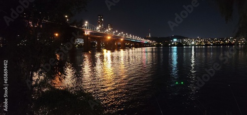 Korean scenery - view of the Bridge in the middle of the night 1