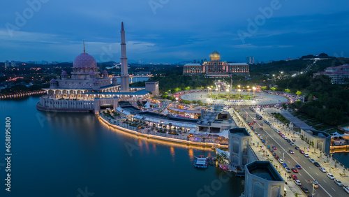  Masjid Putrajaya Malaysia night view © Ling