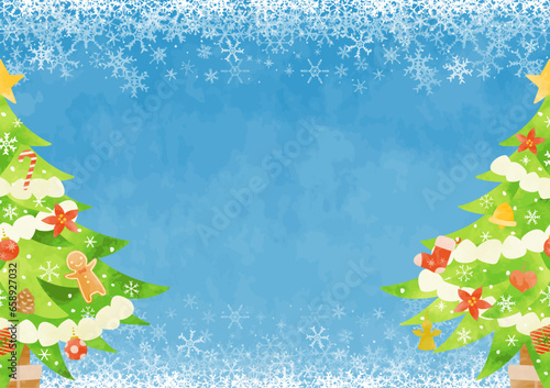 綺麗な雪の背景とクリスマスツリー