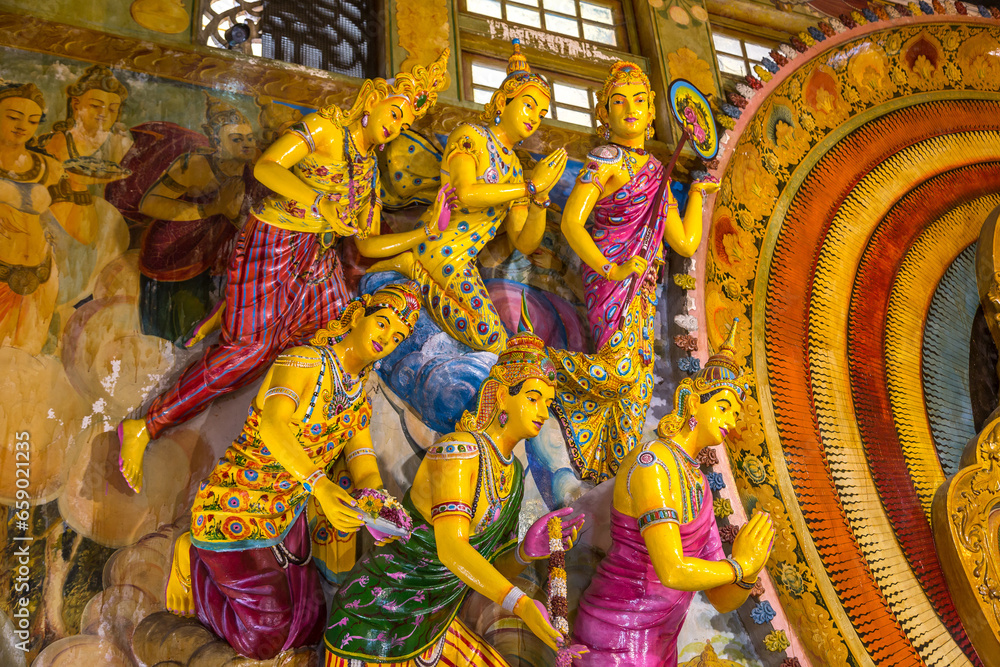 Gangaramaya Buddhist Temple in Colombo - obrazy, fototapety, plakaty 