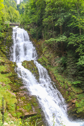 Fototapeta Naklejka Na Ścianę i Meble -  Giessbach waterfall flow to Lake Brienz in Brienz, Switzerland