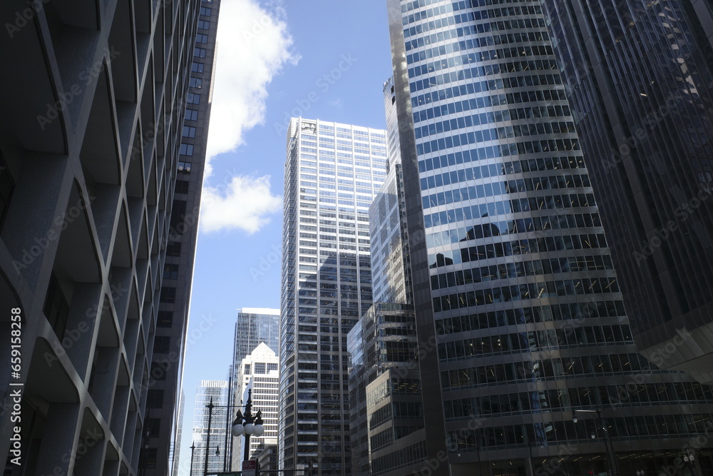 Skyscrapers in the downtown of Chicago, Illinois Skyscrapers in the downtown of Chicago, Illinois