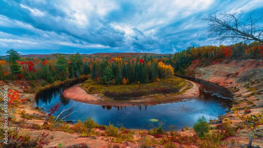 4K time-lapse captures stunning autumn foliage colours, secluded houses, and mountains in Ontario, Canada 4K time-lapse captures stunning autumn foliage colours, secluded houses, and mountains in Ontario, Canada