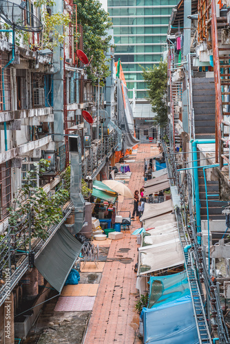 A view of the Bangkok alley © engsoon23