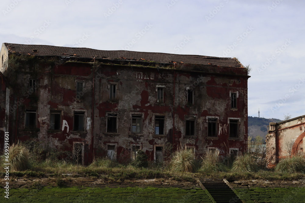 Abandoned factory in the estuary of Bilbao