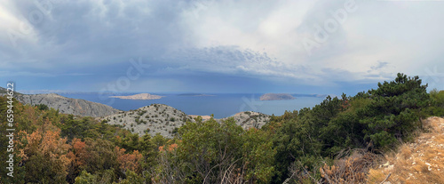 Panorama Weitsicht von Meer an Kroatien Küste