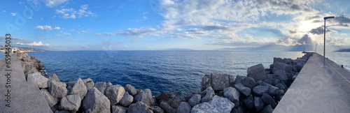 Meer und Hafen in Rijeka Kroatien