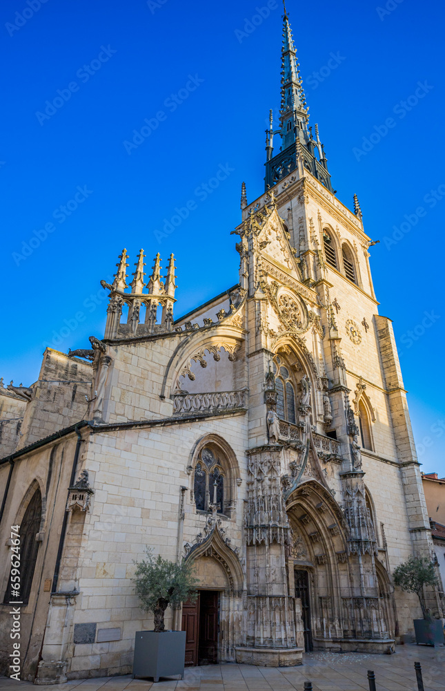 Collégiale Notre-Dame des Marais de Villefranche-sur-Saône