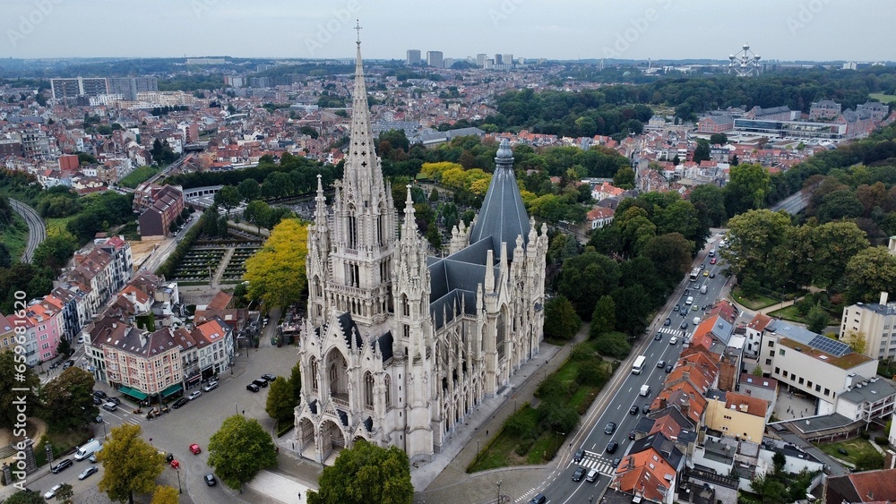 drone photo Église Notre-Dame de Laeken, Kerk Onze-Lieve-Vrouw Van Laken Bruxelles Belgique europe	