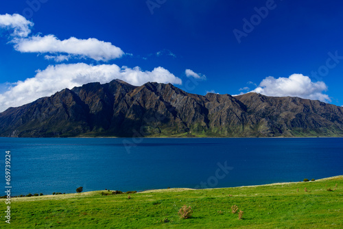 Lake Wanaka in South Island, New Zealand
