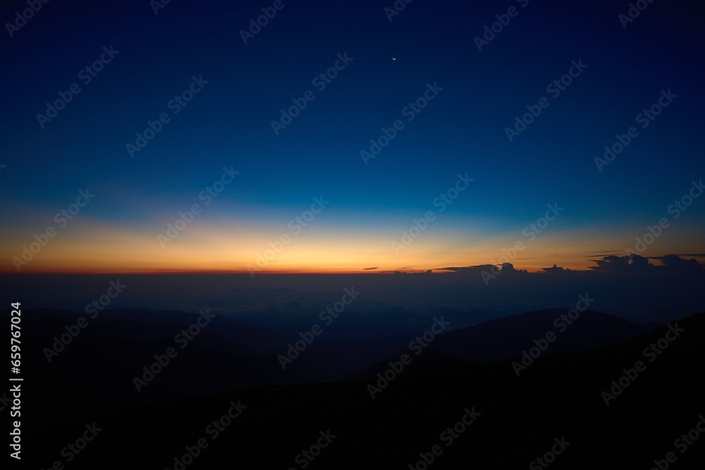 夜明けの空 夜明けの空