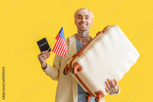 Young man with USA flag, pa...