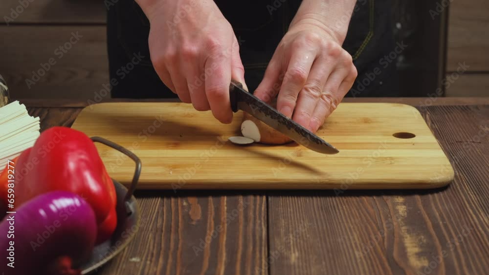 Slicing brown cap champignons Slicing brown cap champignons