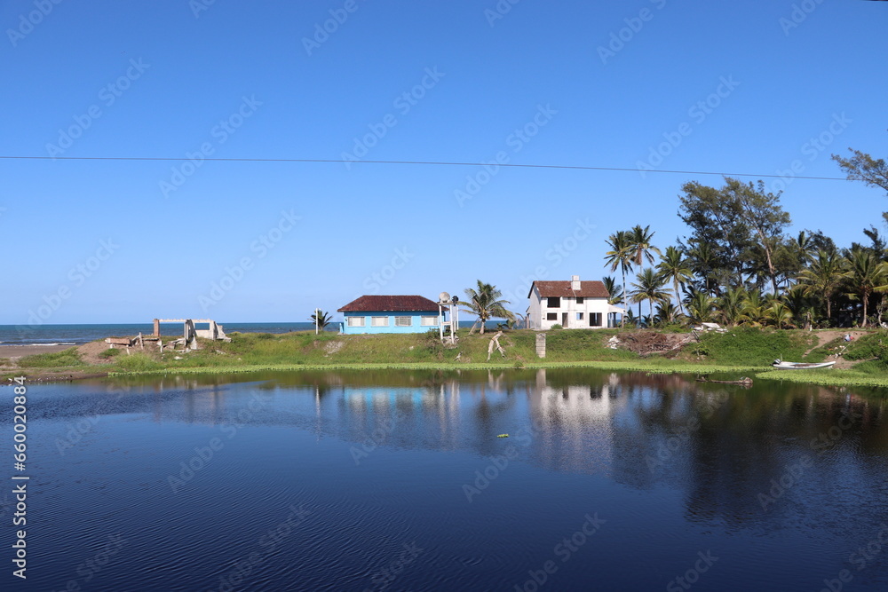 Fototapeta premium casa en la laguna