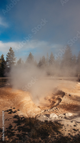 hot springs in yellowstone national park