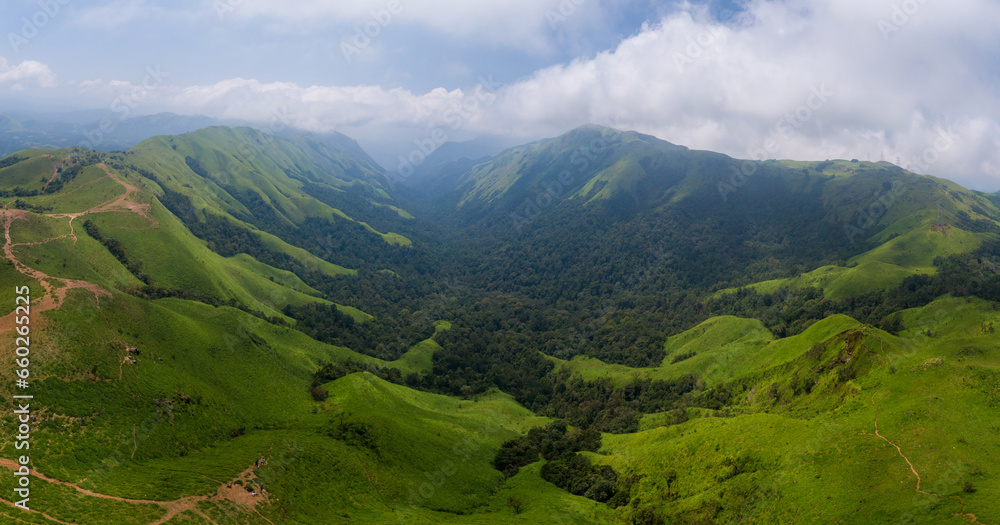 Fototapeta premium beautiful aerial Panaroma landscape of mountains