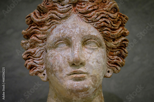 Obraz na plátně Tanit, busto femenino importado de Sicília, 400-300 a