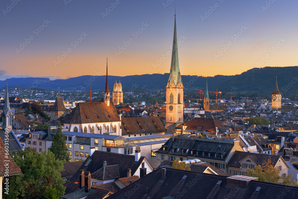 Fototapeta premium Zurich, Switzerland Cityscape at Twilight