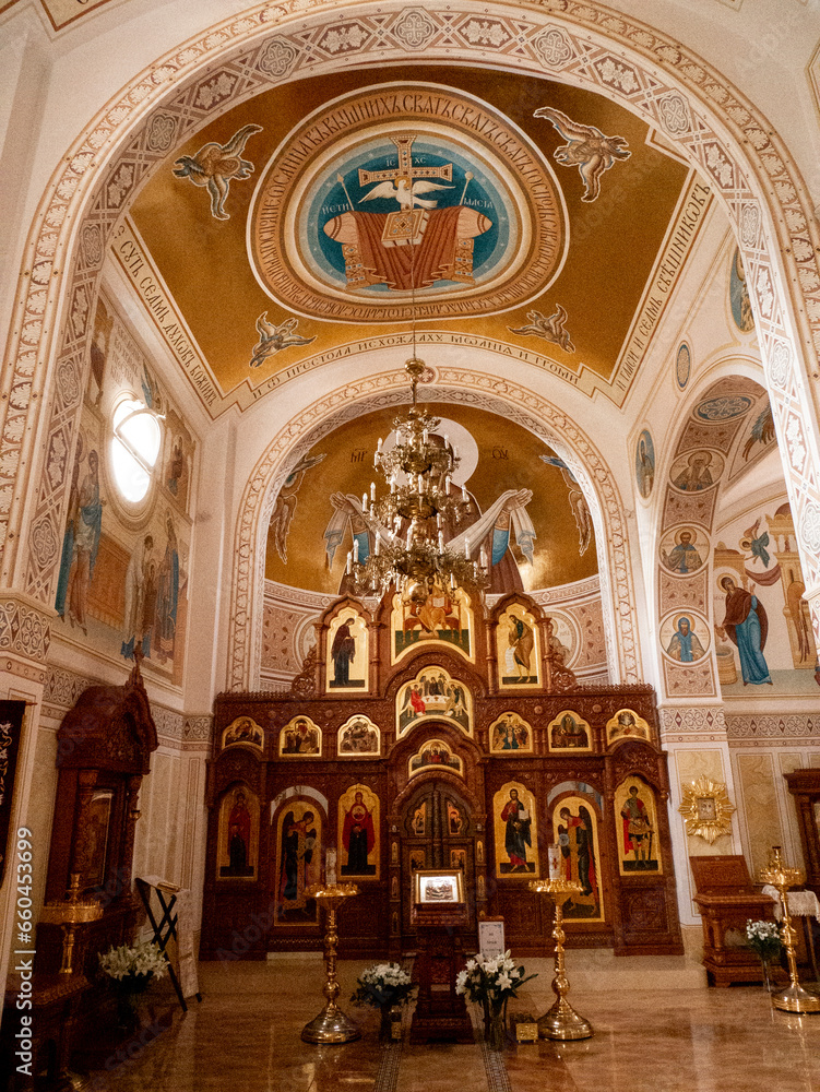 Interior de un templo ortodoxo
