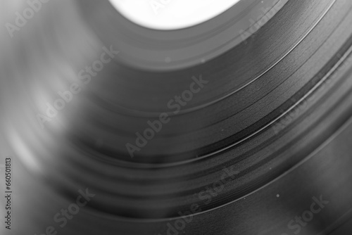 Detalle de los microsurcos de un disco de vinilo antiguo