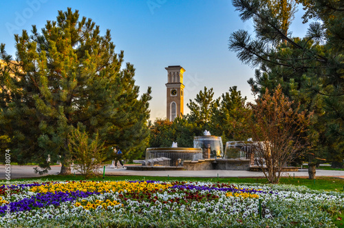 Tashkent chimes tower and fountain on Amir Temur Square (Tashkent, Uzbekistan)