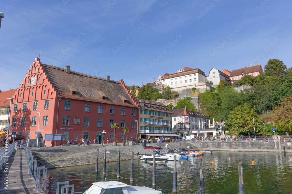 Fototapeta premium Meersburg, Kleinstadt am Bodensee in Deutschland