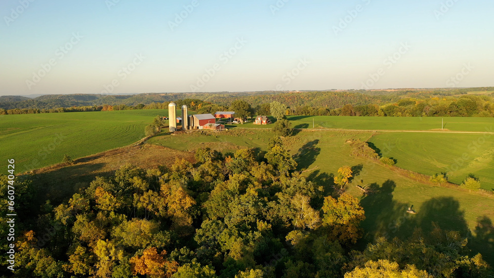 Aerial view of the Midwest USA in autumn. Rural landscape, countryside.  - obrazy, fototapety, plakaty 